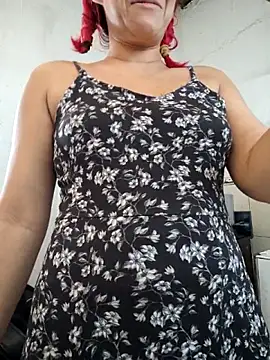 florecita9 online show from June 14, 2026, 5:58 pm
