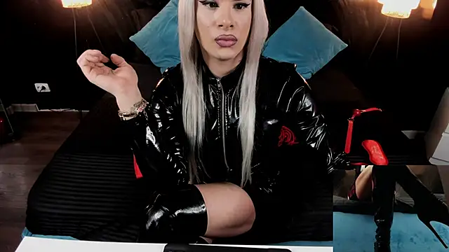 EvelynLexy online show from February 25, 2025, 12:27 pm