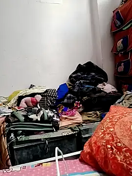 Snapshot of couple00795 chatting on December 12, 2024, 4:26 am couple00795 online show from December 12, 2024, 4:26 am