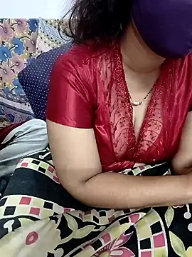 Snapshot of couple00795 chatting on December 29, 2024, 12:01 pm couple00795 online show from December 29, 2024, 12:01 pm