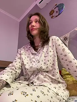 Baby Li  online show from January 4, 2025, 12:05 pm