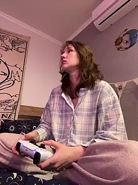 Baby Li  online show from December 13, 2024, 11:34 am