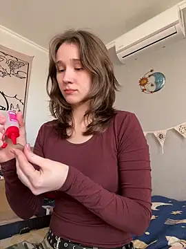 Baby Li  online show from January 20, 2025, 8:30 am