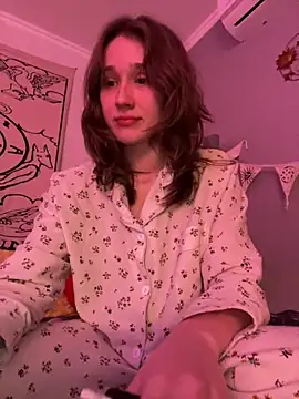 Baby Li  online show from January 18, 2025, 10:06 pm