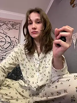 Baby Li  online show from January 21, 2025, 10:08 am