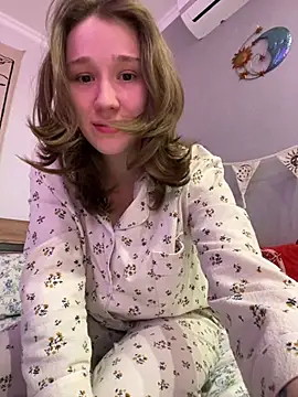 Baby Li  online show from January 4, 2025, 9:00 am