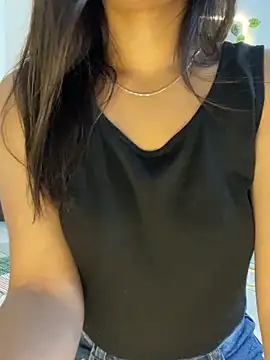 Ms stella online show from November 22, 2025, 4:44 am