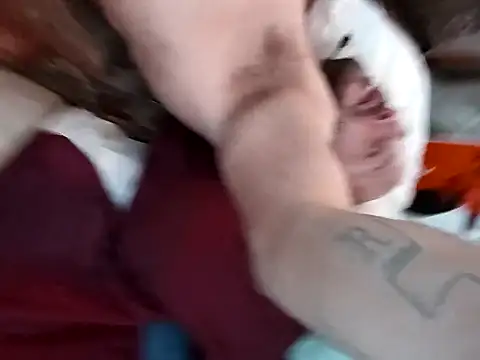 NikkiNFellyy online show from January 5, 2025, 9:03 pm