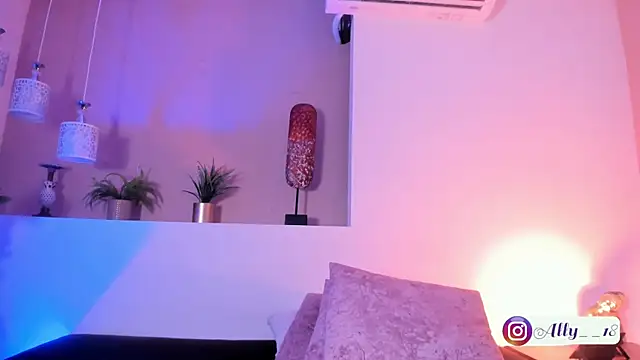 Snapshot of Ally_addams chatting on November 8, 2025, 3:43 am Ally addams online show from November 8, 2025, 3:43 am