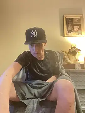 Snapshot of kollzCloudzz chatting on April 5, 2026, 7:53 pm kollzCloudzz online show from April 5, 2026, 7:53 pm