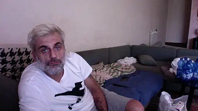 Snapshot of skossa777 chatting on September 10, 2025, 12:15 pm skossa777 online show from September 10, 2025, 12:15 pm