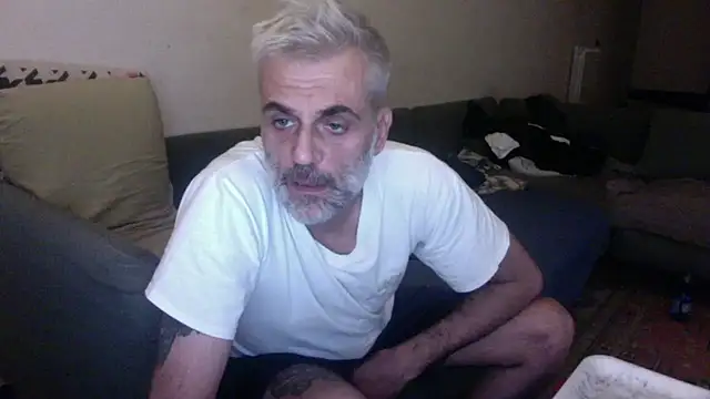 Snapshot of skossa777 chatting on October 5, 2025, 6:20 pm skossa777 online show from October 5, 2025, 6:20 pm