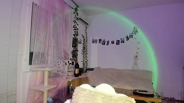 Jenny darling love online show from November 14, 2025, 7:28 pm