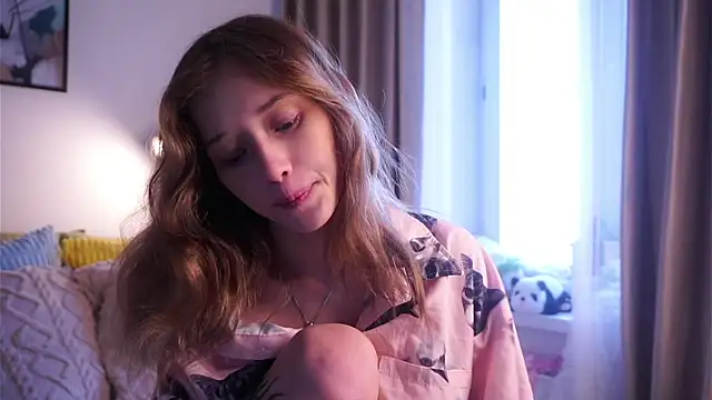 EdlinHargus online show from November 1, 2025, 5:47 am