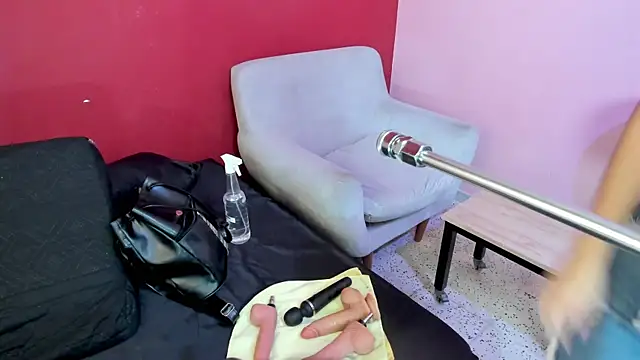 Kate bunny  online show from November 21, 2025, 11:42 am