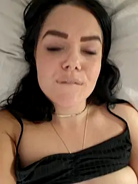 Xladycharme online show from October 30, 2025, 9:29 am