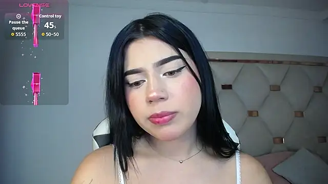 Ashley piinkk  online show from July 1, 2026, 4:13 am