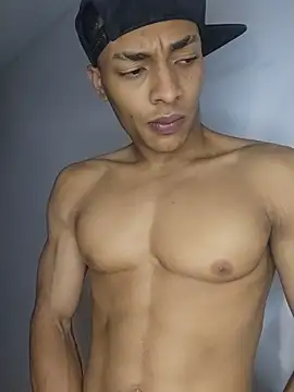 Jhonyblack 1 online show from March 27, 2026, 6:33 am