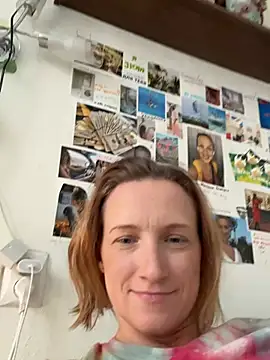 UmaTruewoman online show from February 12, 2026, 6:57 am