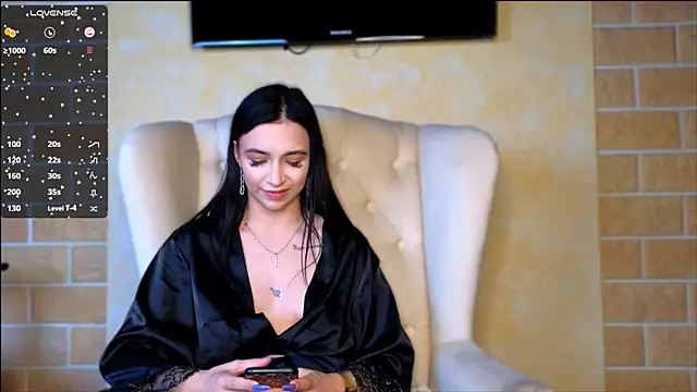 ashleyroy 1 online show from December 15, 2024, 3:31 pm