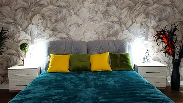 ashleyroy 1 online show from January 16, 2025, 9:37 am