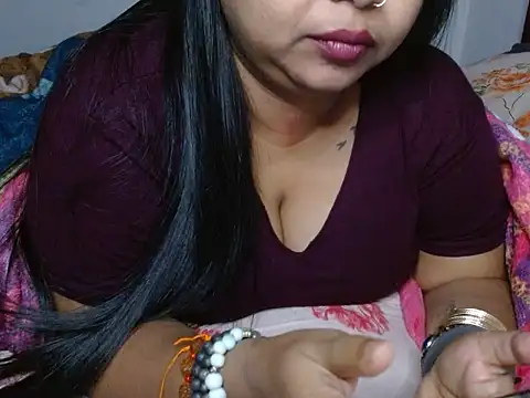 Snapshot of TASHa009 chatting on December 21, 2025, 8:31 pm TASHa009 online show from December 21, 2025, 8:31 pm