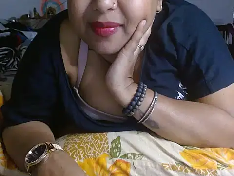 Snapshot of TASHa009 chatting on March 5, 2025, 1:28 pm TASHa009 online show from March 5, 2025, 1:28 pm