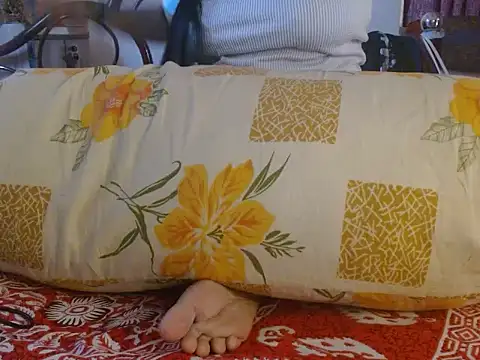 Snapshot of TASHa009 chatting on March 8, 2025, 10:11 am TASHa009 online show from March 8, 2025, 10:11 am