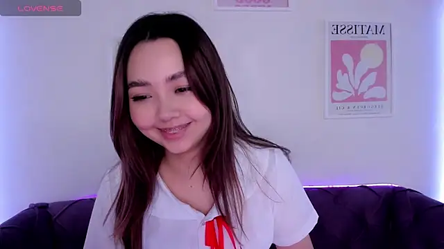 Snapshot of Fluffy_Rose chatting on March 2, 2025, 12:25 pm Fluffy Rose online show from March 2, 2025, 12:25 pm