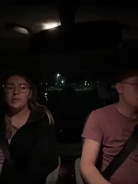 xX HotCouple Xx online show from October 17, 2025, 5:59 pm