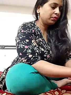 Rasmalai786 online show from November 11, 2025, 4:07 am