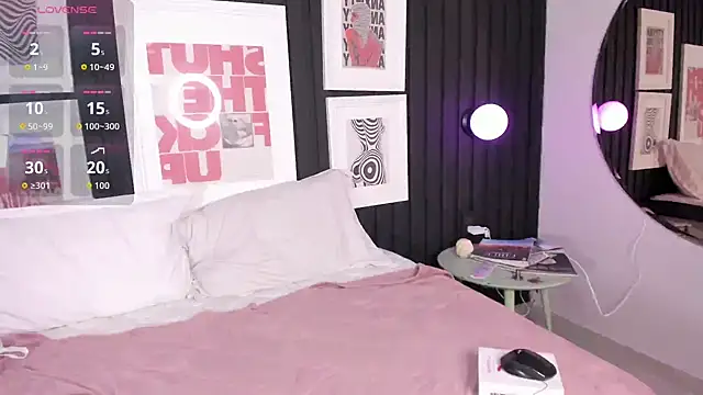 Kayla stern  online show from November 23, 2025, 11:09 am