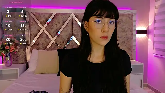 Snapshot of Susa1userma_ chatting on November 4, 2025, 7:28 pm Susa1userma online show from November 4, 2025, 7:28 pm