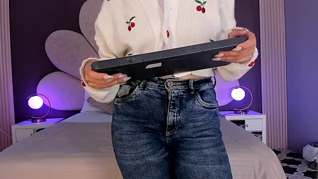 Snapshot of Susa1userma_ chatting on April 16, 2026, 11:44 am Susa1userma online show from April 16, 2026, 11:44 am