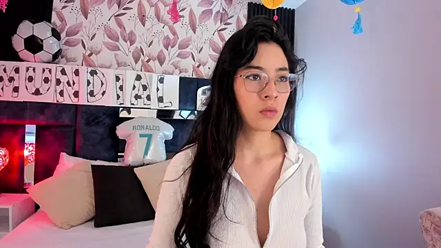 Susa1userma  online show from June 20, 2026, 11:37 am