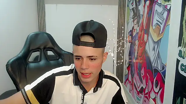 Snapshot of bby_santi chatting on January 21, 2025, 6:02 pm bby santi online show from January 21, 2025, 6:02 pm