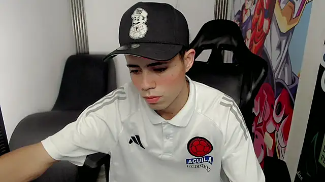 Snapshot of bby_santi chatting on February 14, 2025, 7:44 pm bby santi online show from February 14, 2025, 7:44 pm