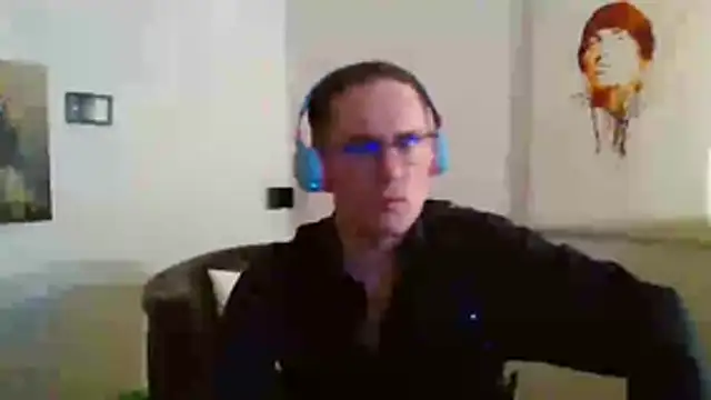 Minm666 online show from March 7, 2026, 9:42 pm