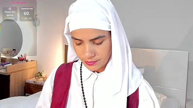 ClaraMariaMon online show from March 31, 2026, 3:58 pm