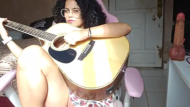 Snapshot of ELIZABETHFX chatting on March 7, 2025, 8:00 pm ELIZABETHFX online show from March 7, 2025, 8:00 pm