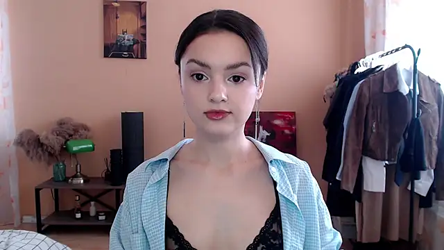 CuteRuby99 online show from February 4, 2026, 5:35 am