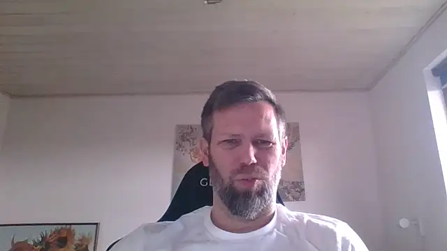 Snapshot of Gotta1 chatting on March 1, 2026, 12:16 pm Gotta1 online show from March 1, 2026, 12:16 pm