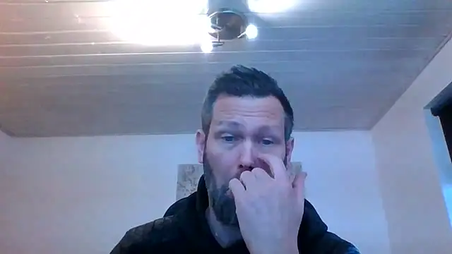 Snapshot of Gotta1 chatting on February 16, 2026, 4:27 pm Gotta1 online show from February 16, 2026, 4:27 pm