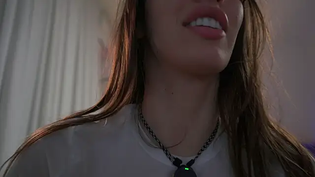 emma land online show from March 19, 2025, 11:50 am