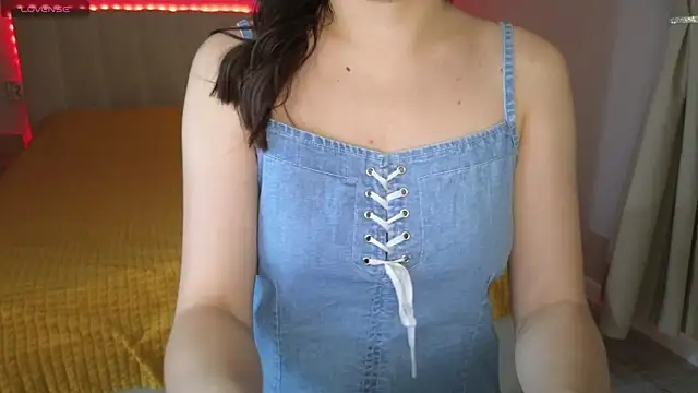 Snapshot of malady_ chatting on July 24, 2026, 4:25 pm malady online show from July 24, 2026, 4:25 pm