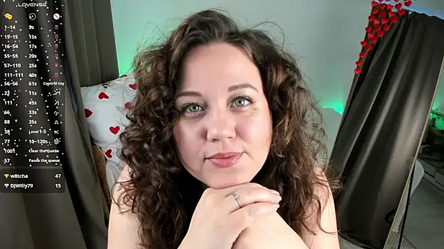 MissBecca online show from May 16, 2026, 4:33 am