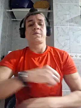 Snapshot of Tulio_maravilha12 chatting on February 9, 2026, 9:35 pm Tulio maravilha12 online show from February 9, 2026, 9:35 pm