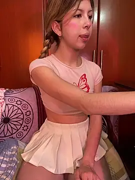 Snapshot of KittieCatty chatting on October 5, 2025, 9:16 pm KittieCatty online show from October 5, 2025, 9:16 pm