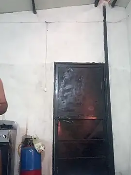 travieso2893 online show from February 2, 2026, 12:59 pm