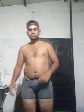 travieso2893 online show from April 4, 2026, 5:36 am